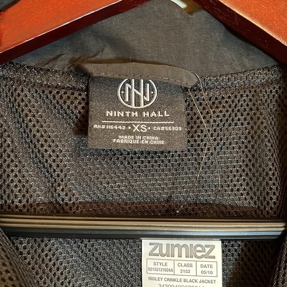 nwt Black Pullover Jacket - Picture 3 of 15